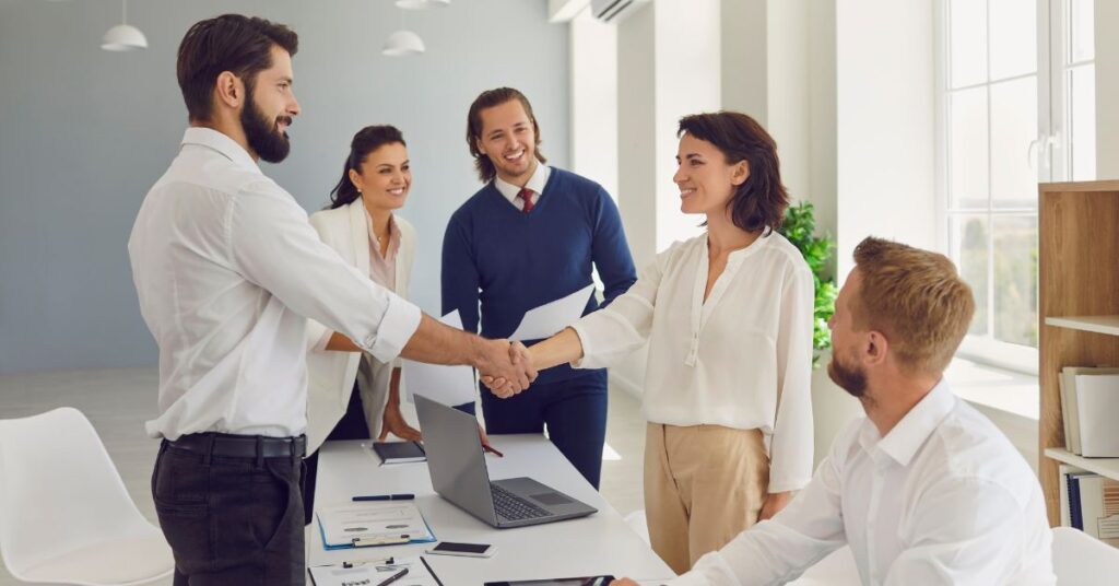 Benefits of Hiring Professional IT Services in UAE for Long-Term Success 8 Professional IT Services in UAE